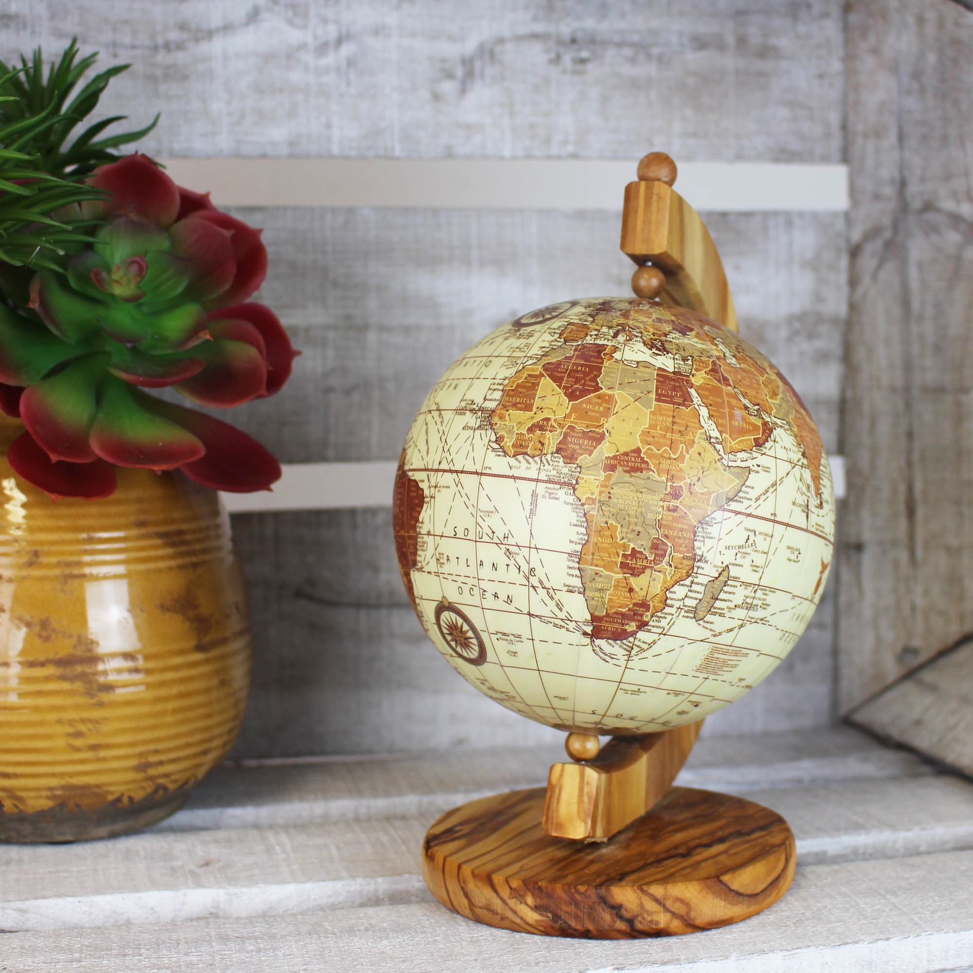 Globus aus Olivenholz 15cm, Mappamondo kaufen