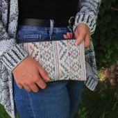 Clutch aus Baumwolle Pravaah