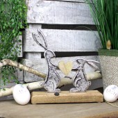 Handgemachte Osterhasen aus Holz 2 Hasen mit Herz