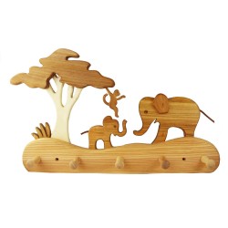 Kindergarderobe aus Holz, Elefanten
